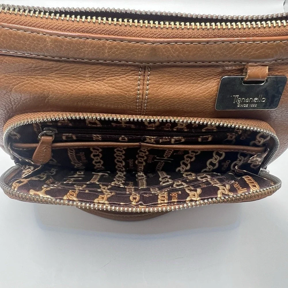 Tignaello Leather Zippered Crossbody Bag‎ Brown Small